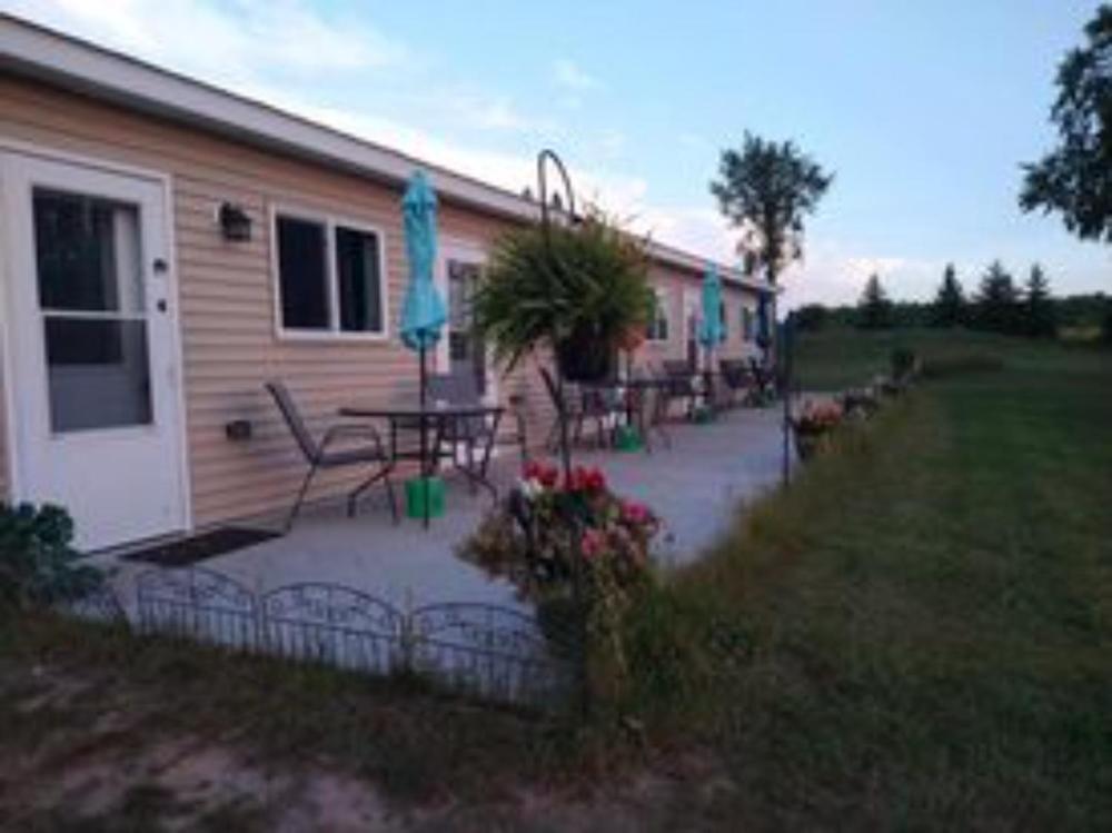 Beach Mirage Suites